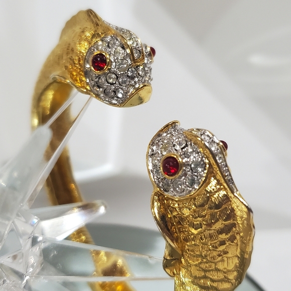 Fun & Fabulous Vintage KJL Jeweled Fish Bracelet - Picture 4 of 7